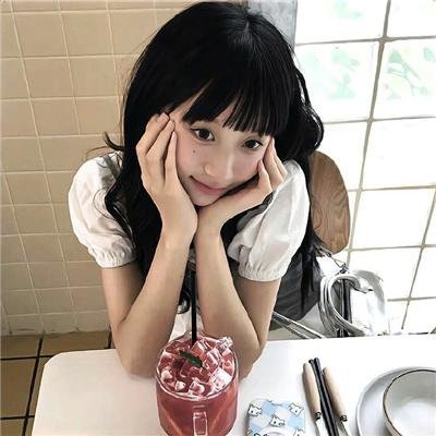 出水红莲